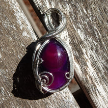 Load image into Gallery viewer, Purple Agate Necklace