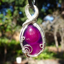 Load image into Gallery viewer, Purple Agate Necklace