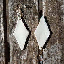 Load image into Gallery viewer, Abstract Gold Polymer Clay Earrings