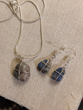 Load image into Gallery viewer, Pendant Necklace and Earrings Set