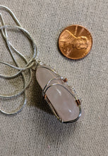 Load image into Gallery viewer, Rose Quartz Pendant Necklace