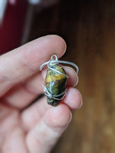 Load image into Gallery viewer, Tiger's Eye Pendant Necklace