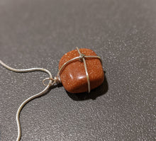Load image into Gallery viewer, Goldstone Pendant Necklace