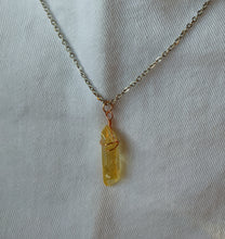 Load image into Gallery viewer, Crystal Necklace and Earrings Set - Yellow/Gold