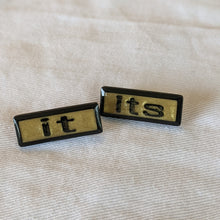 Load image into Gallery viewer, It Its Pronoun Lapel Pins Sets