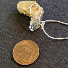 Load image into Gallery viewer, Rough Quartz Pendant Necklace