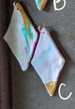 Load image into Gallery viewer, Abstract Gold Polymer Clay Earrings