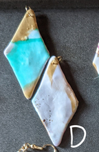 Load image into Gallery viewer, Abstract Gold Polymer Clay Earrings