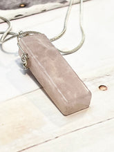 Load image into Gallery viewer, Rose Quartz Post Necklace