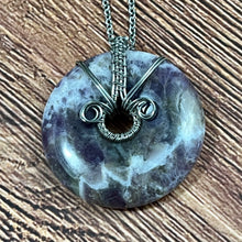 Load image into Gallery viewer, Amethyst Torus Wire Woven Pendant Necklace
