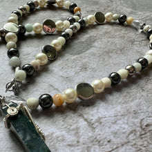 Load image into Gallery viewer, Mixed Materials & Agate Pillar Strand Necklace