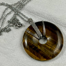 Load image into Gallery viewer, Tiger’s Eye Torus Wire Woven Pendant Necklace