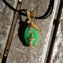 Load image into Gallery viewer, Green and Gold Crystal Accent Necklace
