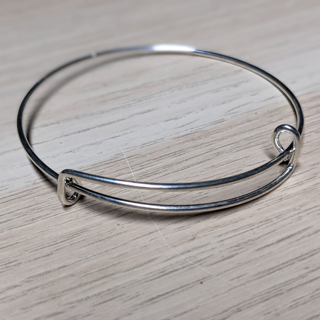 Silver Plated Loop Bracelet